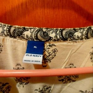 Old Navy puffed sleve nice shirt